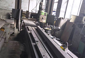 Graphite CNC milling machine